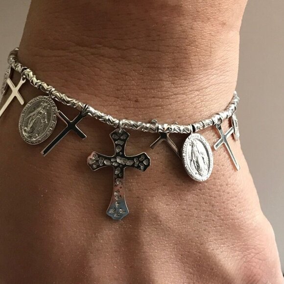 CROSS & MEDALLION CHARM LARIAT BRACELET / 925 STERLING SILVER / 9'' ADJUSTABLE - Picture 1 of 6
